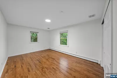 160 Magnolia Avenue, Cresskill, NJ 07626 - Photo 18