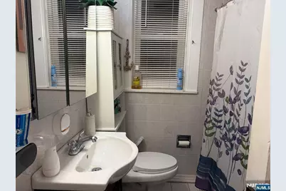 584 Gregory Avenue 1st Floor #1st Floor, Clifton, NJ 07011 - Photo 16