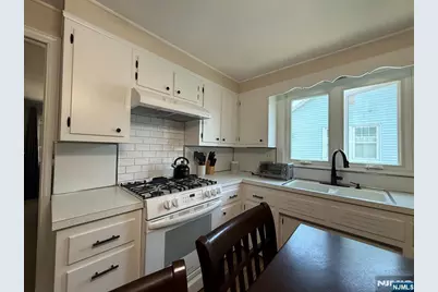 22 Wagner Place 2 #2, Hawthorne, NJ 07506 - Photo 6