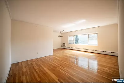 1575 Center Avenue 2C #2C, Fort Lee, NJ 07024 - Photo 2