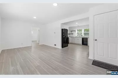 74 Barbara Street 2 #2, Bloomfield, NJ 07003 - Photo 4
