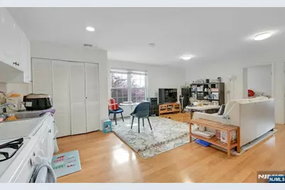 497 Oakdene Avenue, Ridgefield, NJ 07657 - Photo 8