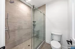 561-565 Broadway F, Westwood, NJ 07675 - Photo 24