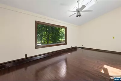 8 Crosby Lane, Oakland, NJ 07436 - Photo 12