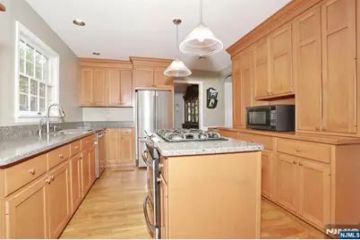 496 Tilden Avenue, Teaneck Township, NJ 07666 - Photo 6
