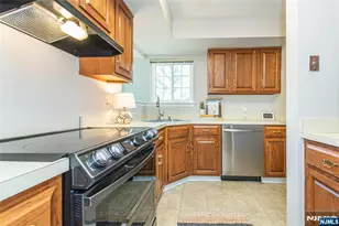 31 Sage Ct, Bedminster Township, NJ 07921 - Photo 14