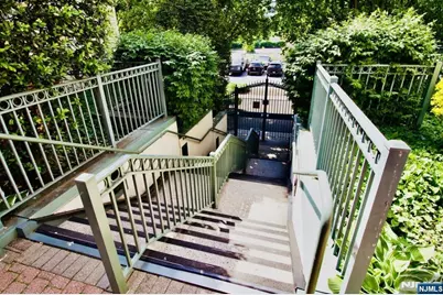 340 The Promenade, Edgewater, NJ 07020 - Photo 10