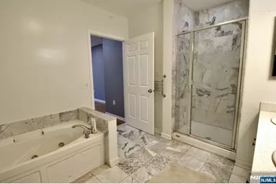 340 The Promenade, Edgewater, NJ 07020 - Photo 26