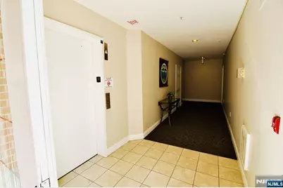 340 The Promenade, Edgewater, NJ 07020 - Photo 8