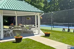 5322 Richmond Road 322, West Milford, NJ 07480 - Photo 4