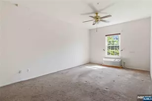 5322 Richmond Road 322, West Milford, NJ 07480 - Photo 16