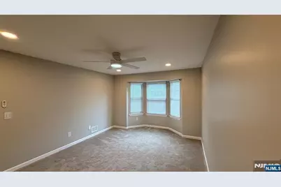 602 Lilac Lane, Mahwah, NJ 07430 - Photo 10