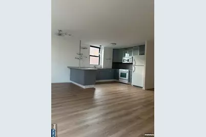 200 Division, Cliffside Park, NJ 07010 - Photo 8