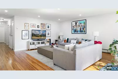 93 Myrtle Avenue 2 #2, Edgewater, NJ 07020 - Photo 8