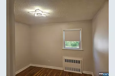 7 Luxoro Place 1 #1, Fairview, NJ 07022 - Photo 6
