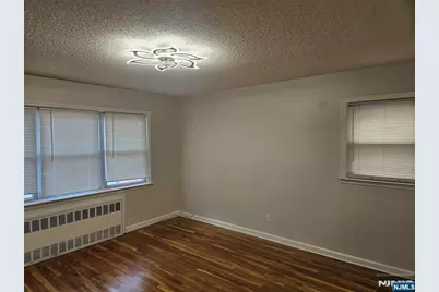 7 Luxoro Place 1 #1, Fairview, NJ 07022 - Photo 4