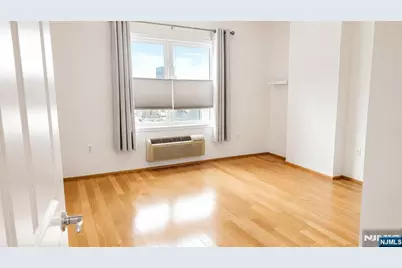 1102 City Place 1102 #1102, Edgewater, NJ 07020 - Photo 8
