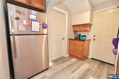 172-176 Delavan Avenue, Newark, NJ 07104 - Photo 14