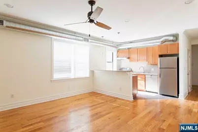 855 Broad Avenue 25 #25, Ridgefield, NJ 07657 - Photo 4