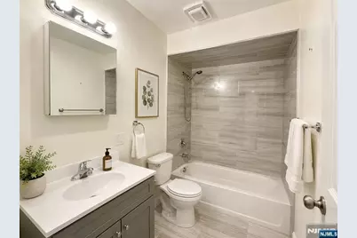 700 Schuyler Avenue D14 #D14, Kearny, NJ 07032 - Photo 8