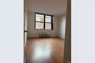 200 Division 2H #2h, Cliffside Park, NJ 07010 - Photo 10
