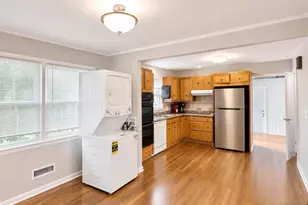 189 Homestead Rd, Paramus, NJ 07652 - Photo 6