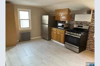 2 James Court 2 Second Flo #2 Second Flo, Lodi, NJ 07644 - Photo 6
