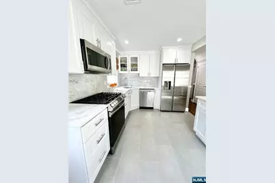 21 Blanche Court, Dumont, NJ 07628 - Photo 10