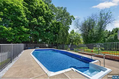 447 Van Dyke Street, Ridgewood, NJ 07450 - Photo 26