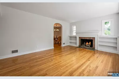 79 Highland Road, Glen Rock, NJ 07452 - Photo 6