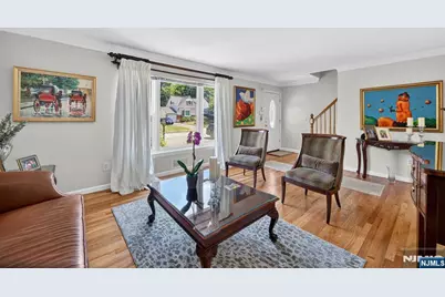 413 Maple Hill Drive, Hackensack, NJ 07601 - Photo 6