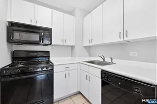 45 S River Dr 808, Jersey City, NJ 07310 - Photo 16