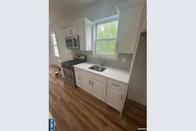9 Maple 2L #2L, Kearny, NJ 07032 - Photo 18