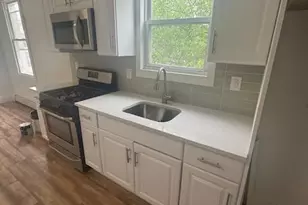 9 Maple 2L, Kearny, NJ 07032 - Photo 18