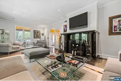 209 Maple Street, Englewood, NJ 07631 - Photo 8