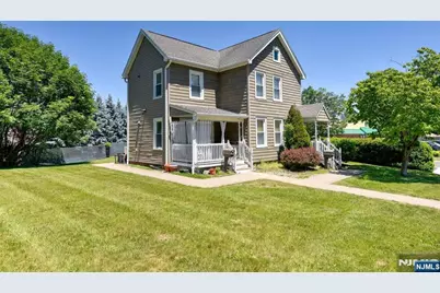 138 Hamburg Turnpike, Bloomingdale, NJ 07403 - Photo 1