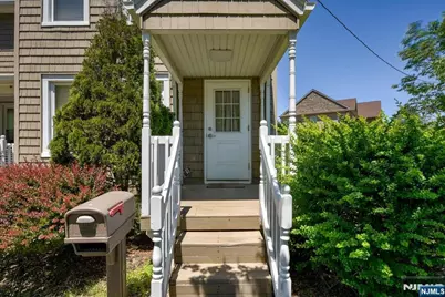 138 Hamburg Turnpike, Bloomingdale, NJ 07403 - Photo 6