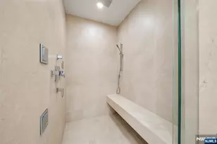 100 Carlyle Dr Vp6, Cliffside Park, NJ 07010 - Photo 28