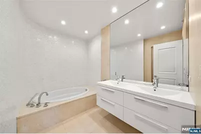 100 Carlyle Drive Vp6 #VP6, Cliffside Park, NJ 07010 - Photo 34