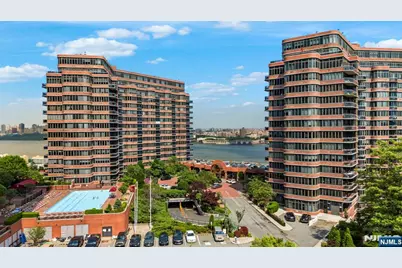 100 Carlyle Drive Vp6 #VP6, Cliffside Park, NJ 07010 - Photo 2