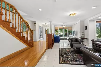 796 Old Newbridge Road, Teaneck Township, NJ 07666 - Photo 16