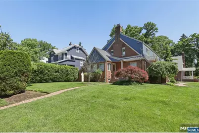 1474 Windsor Road, Teaneck Township, NJ 07666 - Photo 40