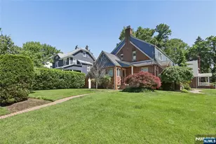 1474 Windsor Rd, Teaneck Township, NJ 07666 - Photo 40