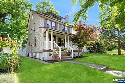 181 Selvage Avenue, Teaneck Township, NJ 07666 - Photo 2