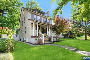 181 Selvage Ave, Teaneck Township, NJ 07666 - Photo 2
