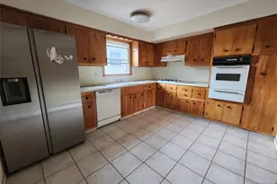 34 Hilton St, Belleville, NJ 07109 - Photo 8