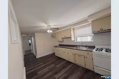 355 Devon Street, Kearny, NJ 07032 - Photo 4