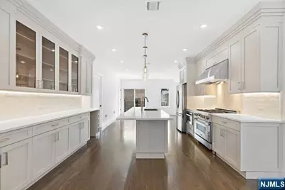 232 E Columbia Avenue A #A, Palisades Park, NJ 07650 - Photo 10