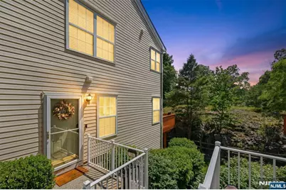 28 Mountainside Drive, Pompton Lakes, NJ 07442 - Photo 2