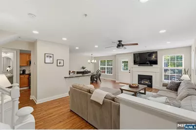 28 Mountainside Drive, Pompton Lakes, NJ 07442 - Photo 12